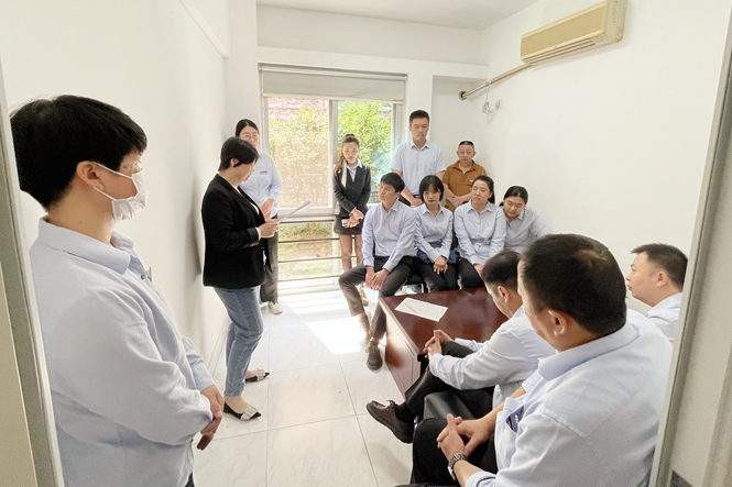 8 音乐厅集中学习《条例》_副本.jpg